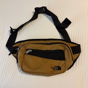 The North Face Unisex Bozer Hip/Belt Bag in Tan